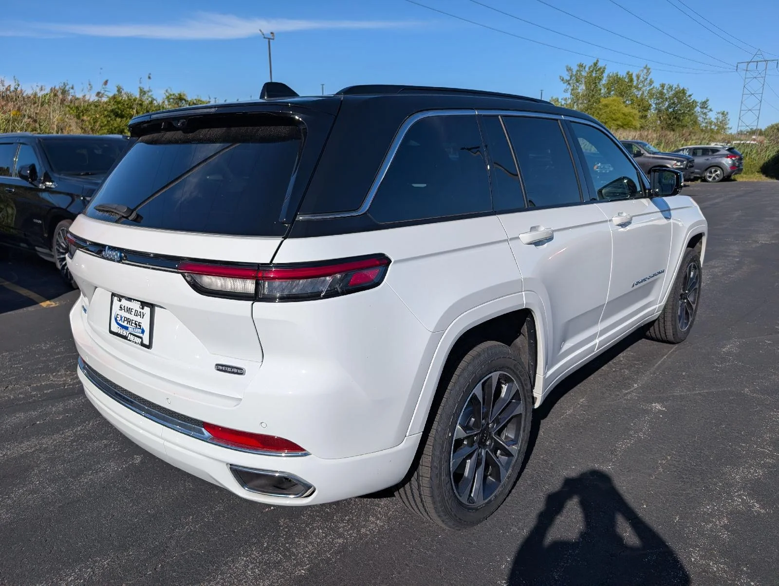 Used 2024 Bright White Clearcoat Jeep Overland image 7