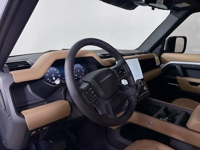 New 2026 Fuji White Land Rover S image 9