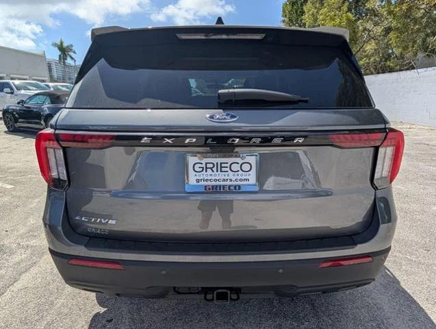 New 2026 Carbonized Gray Metallic Ford Active image 18
