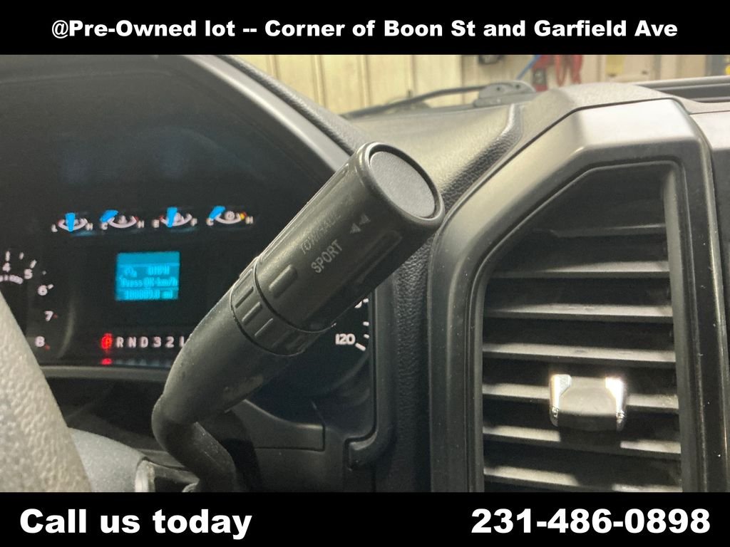 Used 2017 White Ford XL image 23