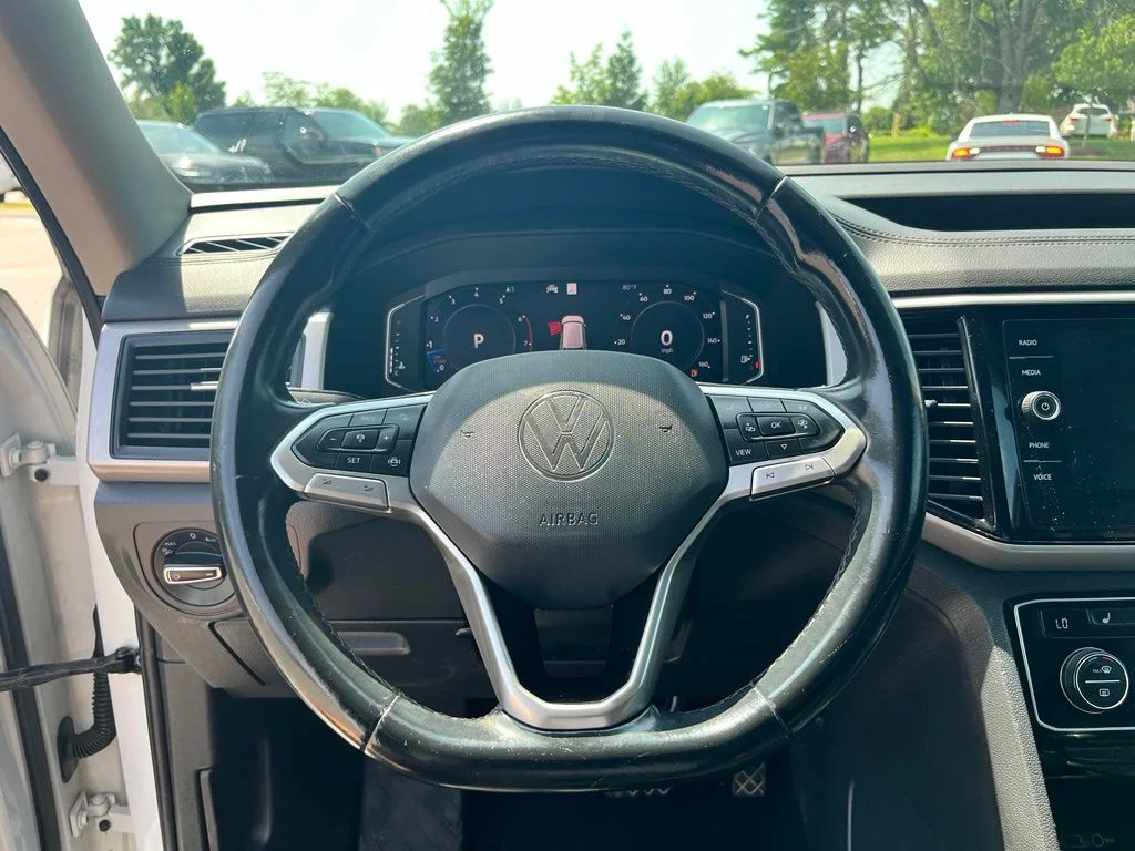 Used 2021 White Volkswagen SEL image 17