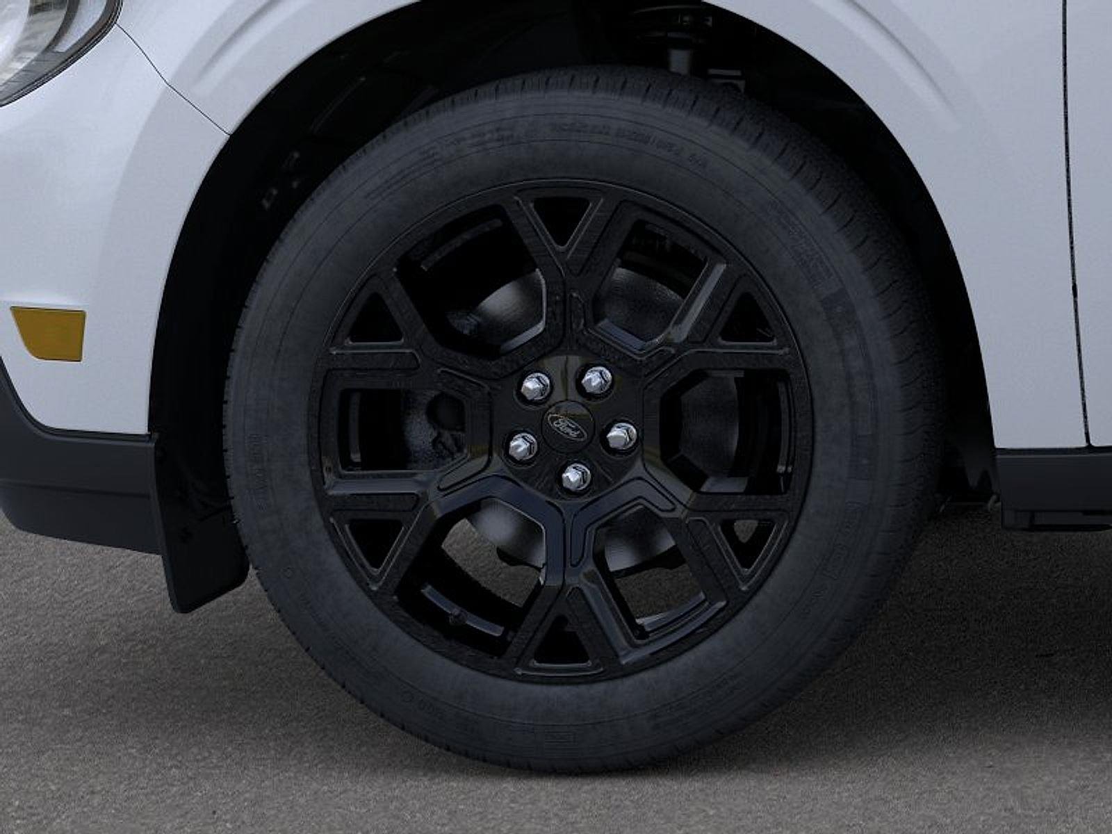 New 2026 Space White Metallic Ford XLT image 20
