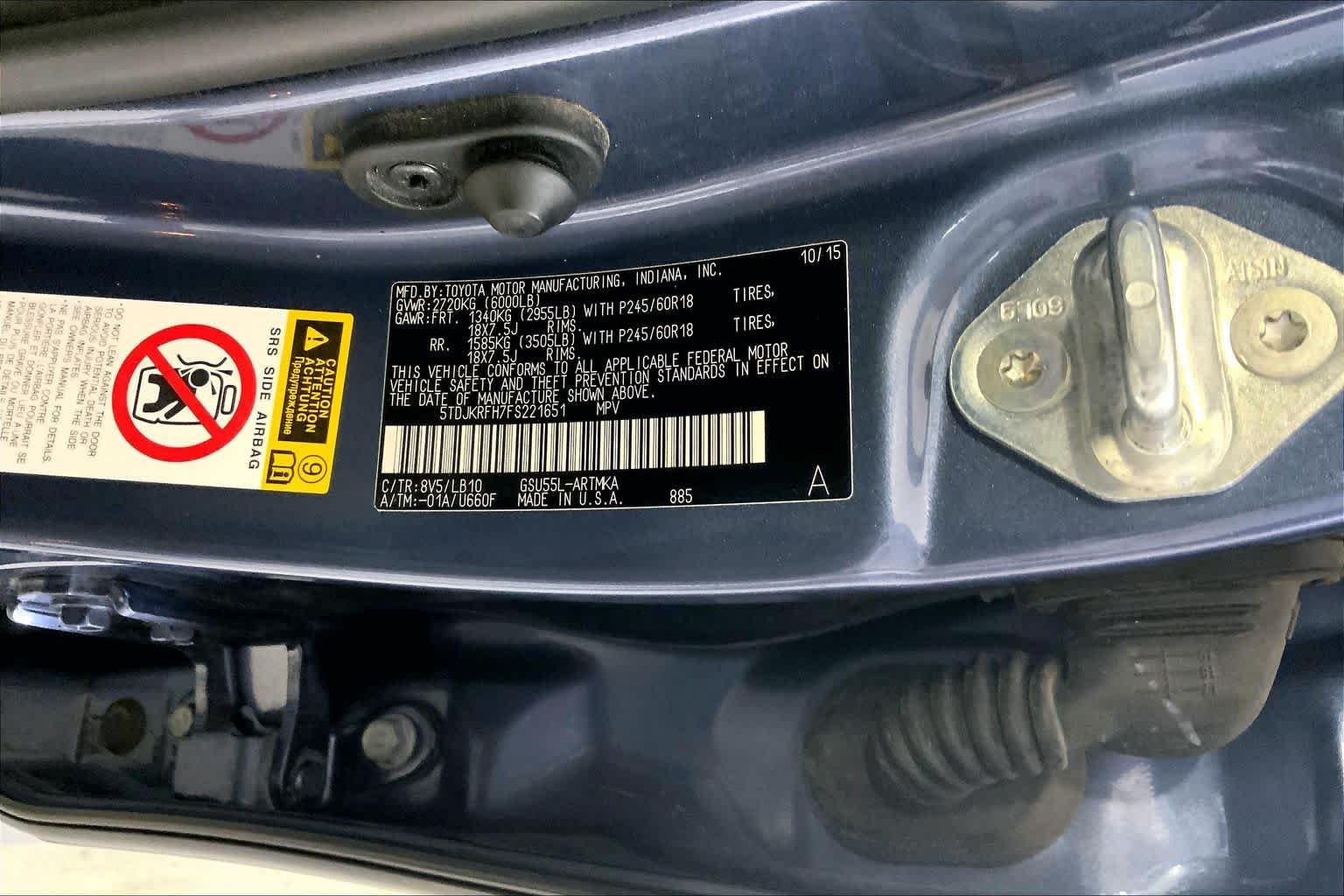 Used 2015 Shoreline Blue Pearl Toyota XLE image 36