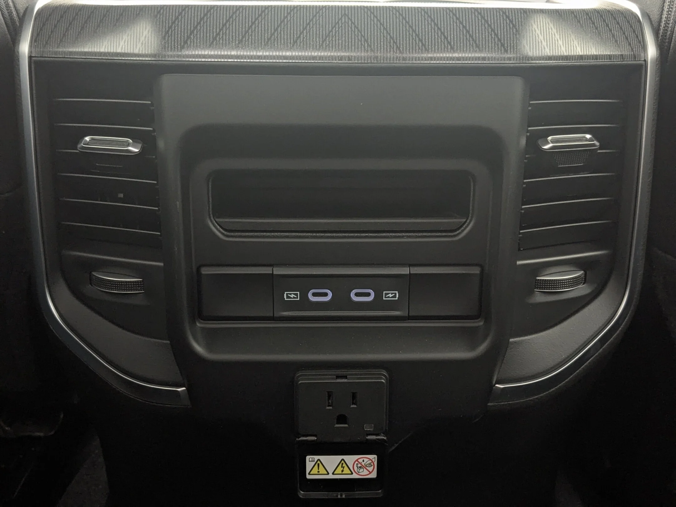 New 2026 Black RAM Rebel - - Level 1 Grp - 5th Wheel/Gooseneck Prep - Ventilated Leather Seats - Alpine Audio & More! image 28