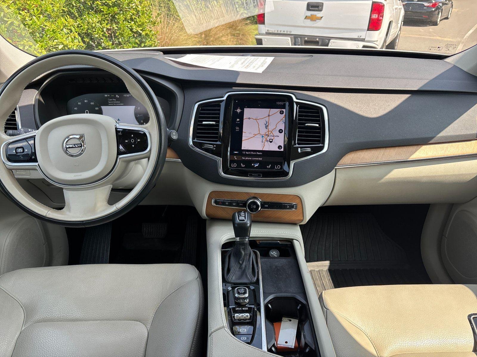 Used 2021 Crystal White Metallic Volvo Momentum image 35