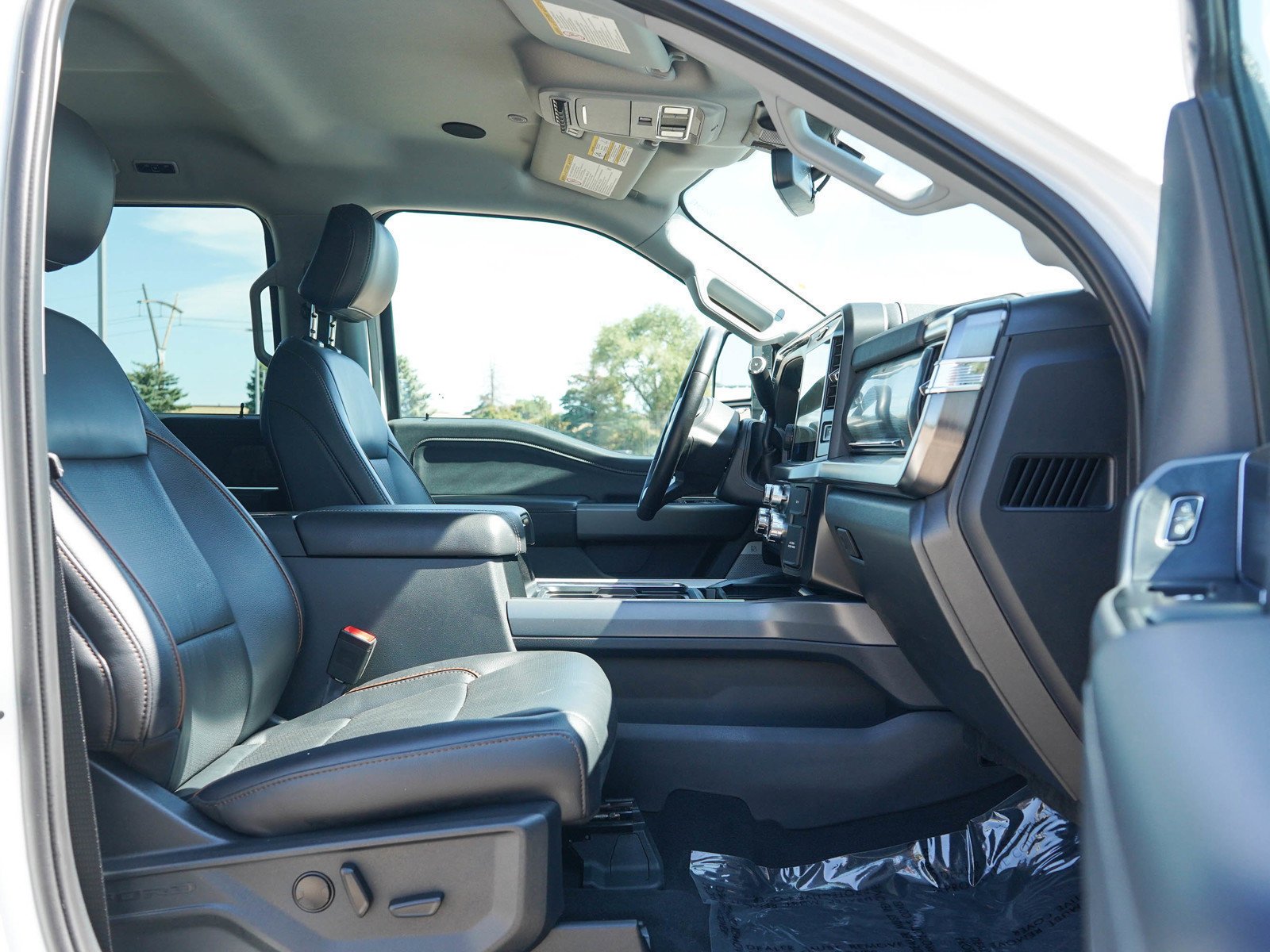 Used 2025 White Ford  image 12