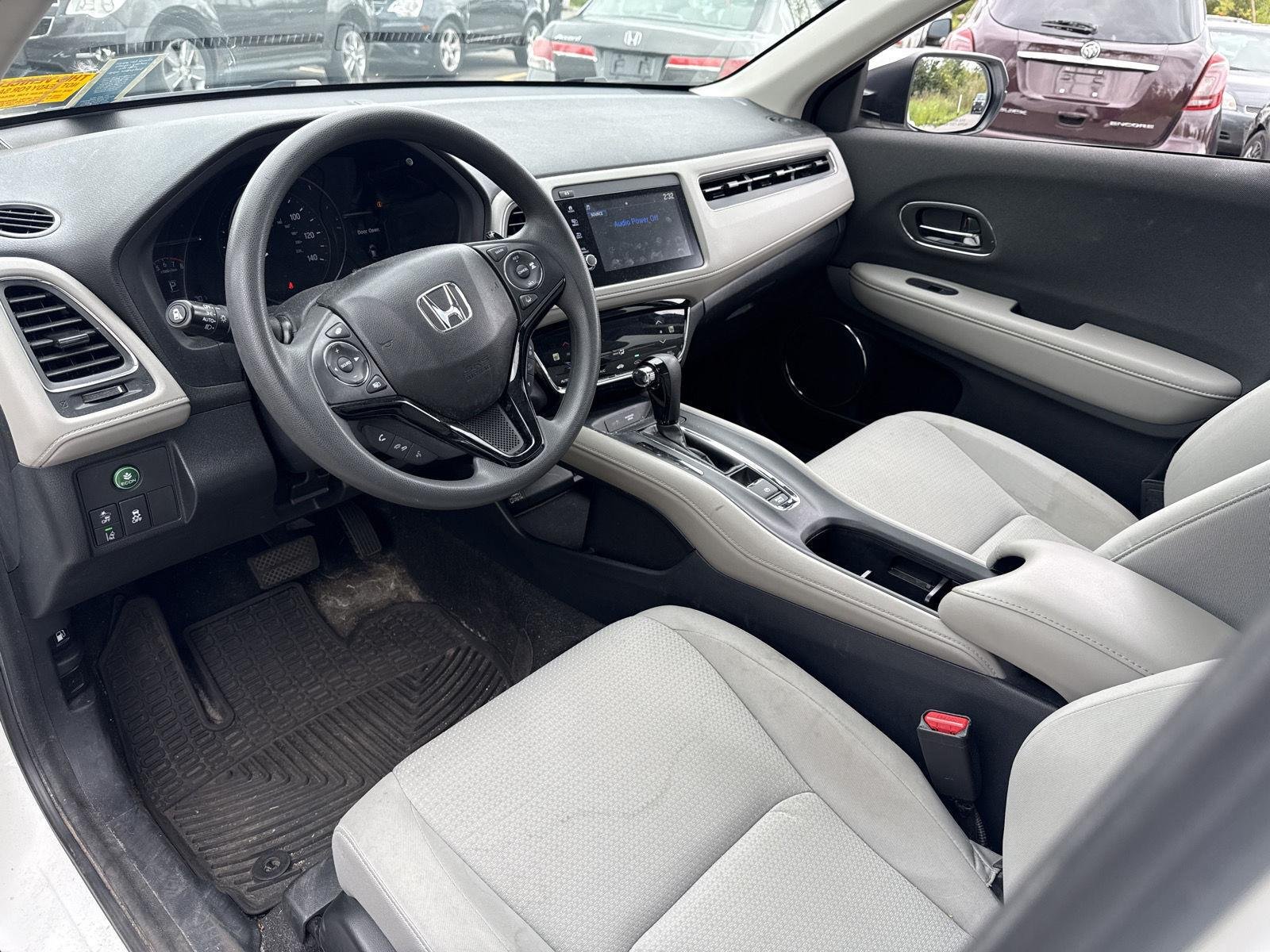 Used 2019 Platinum White Pearl Honda EX image 7