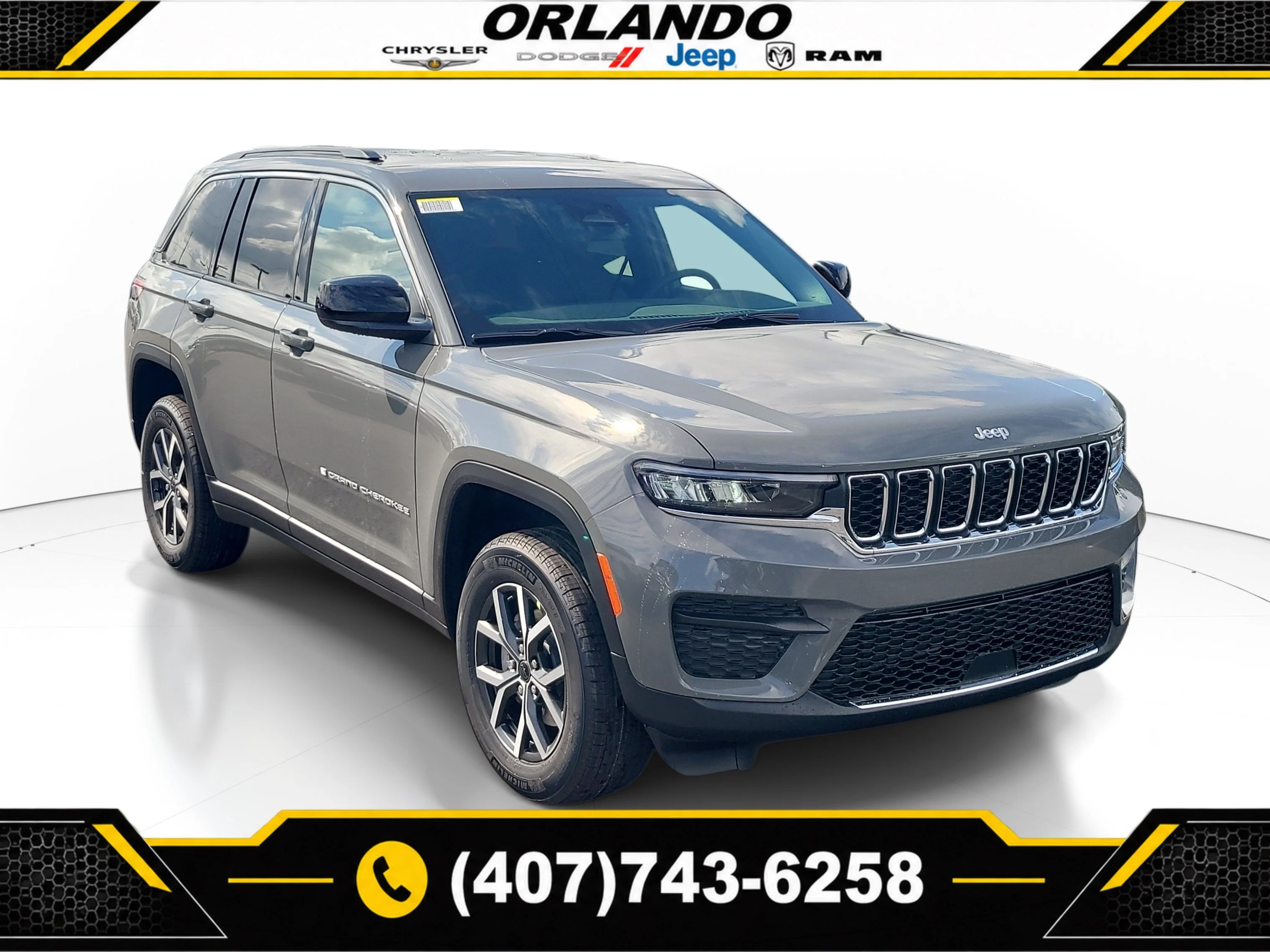 New 2027 Sting-Gray Clearcoat Jeep Laredo image 1