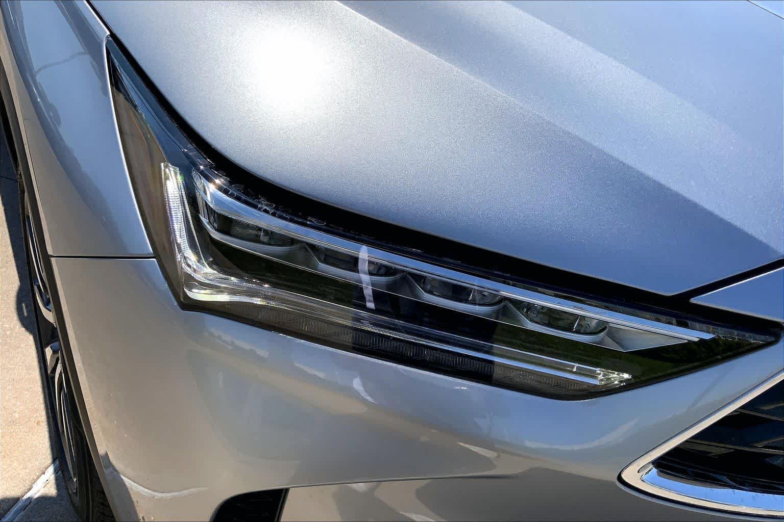 New 2026 Solar Silver Metallic Acura w/Technology Package image 13
