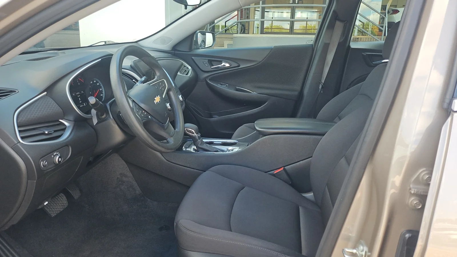 Used 2024 Gray Chevrolet LT image 10