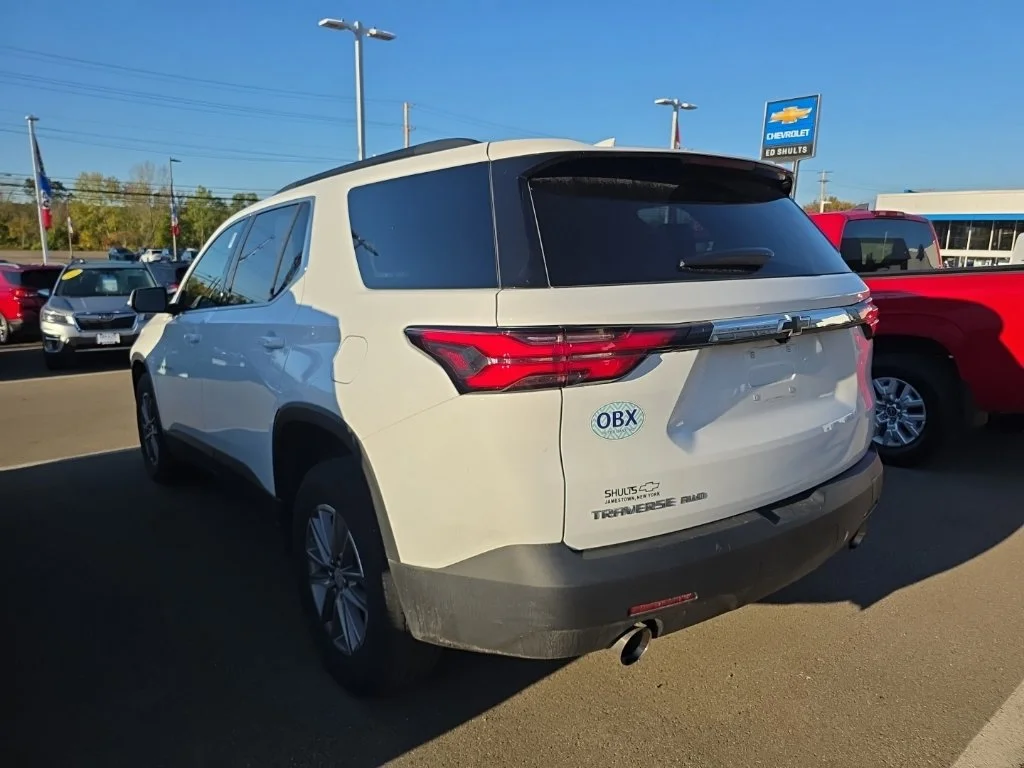 Used 2023 SUMMIT WHITE Chevrolet LT Cloth image 10