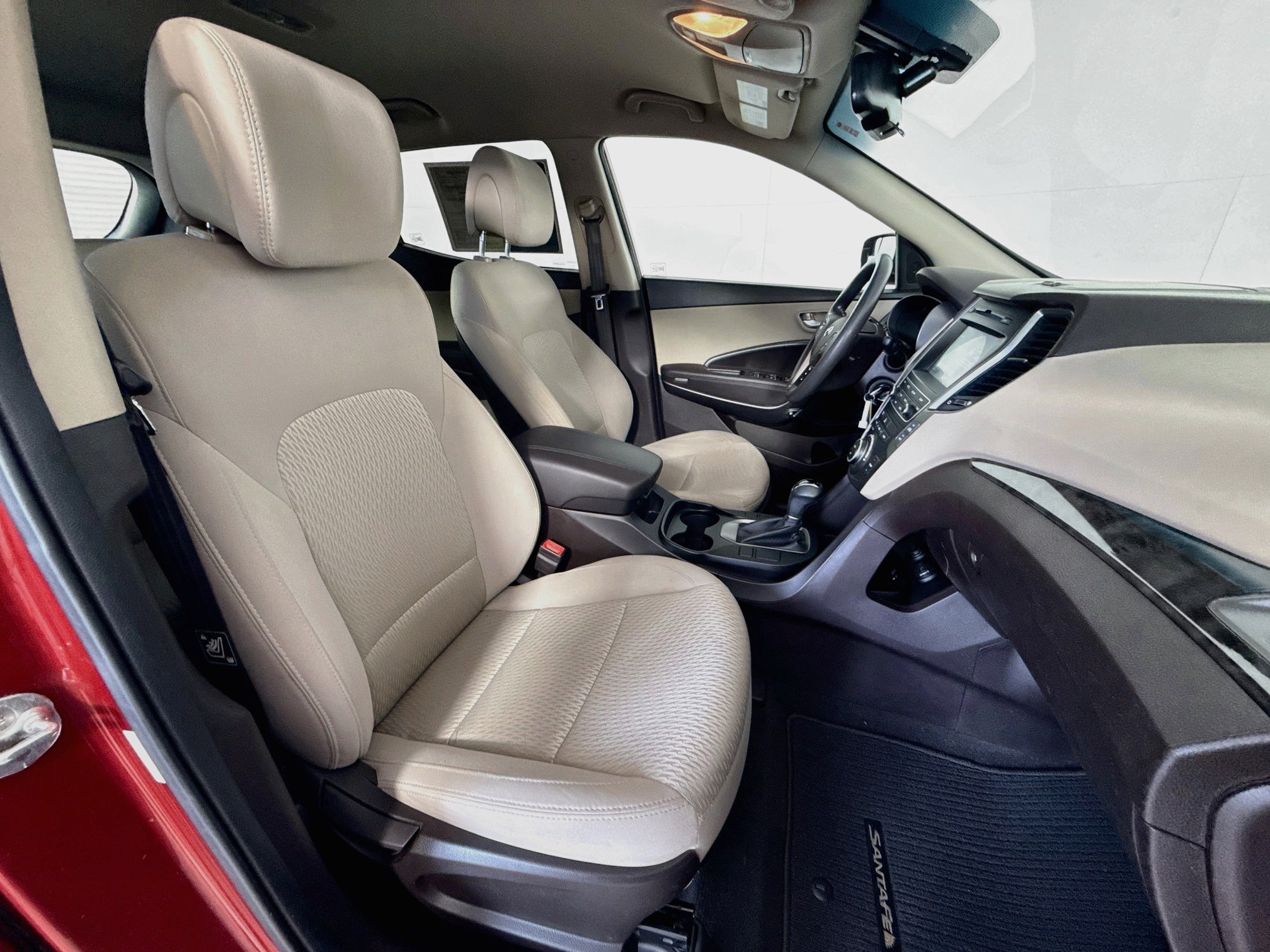 Used 2017 Serrano Red Hyundai 2.4L image 26