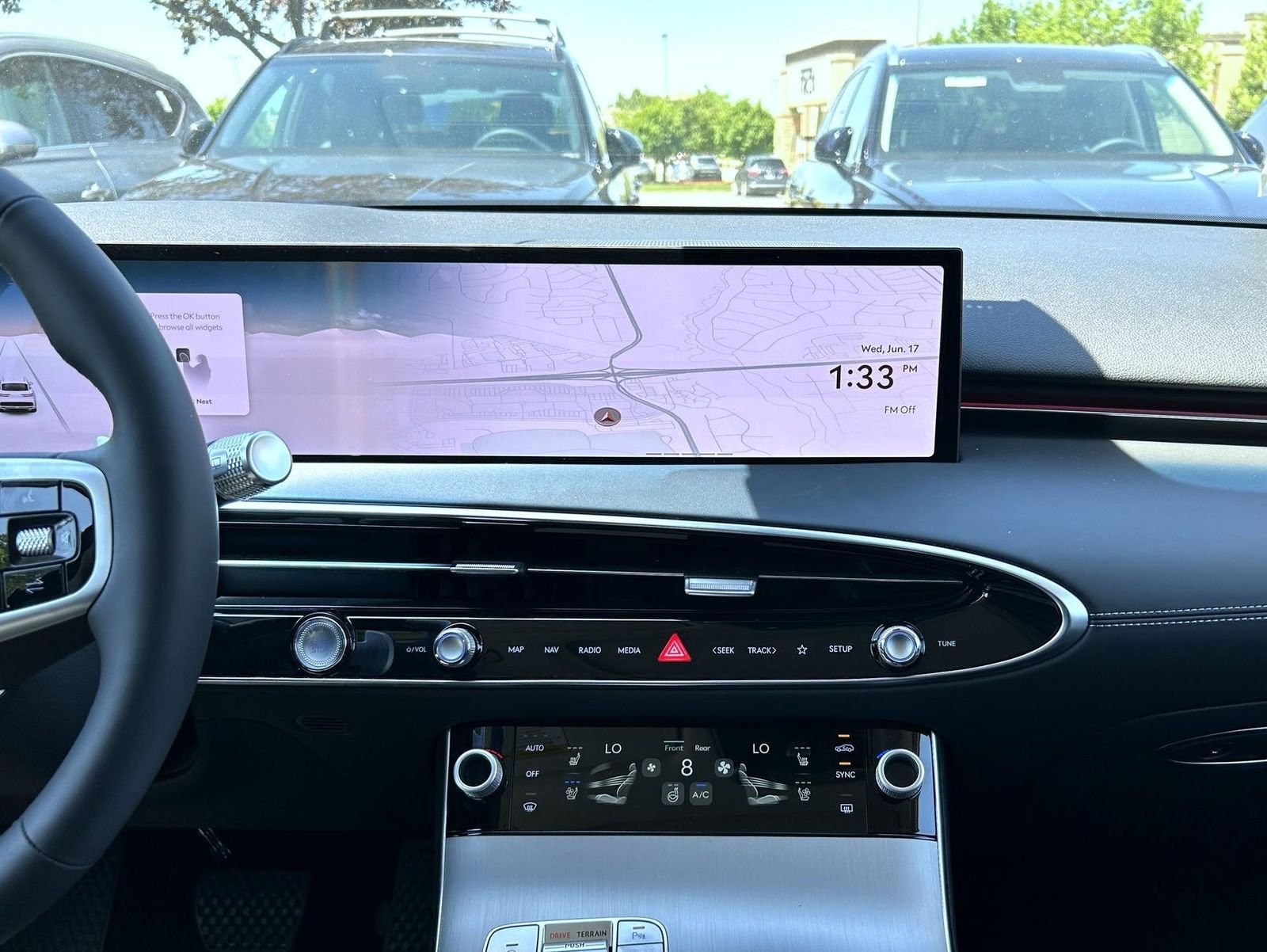 New 2026 White Genesis 2.5T Advanced image 13