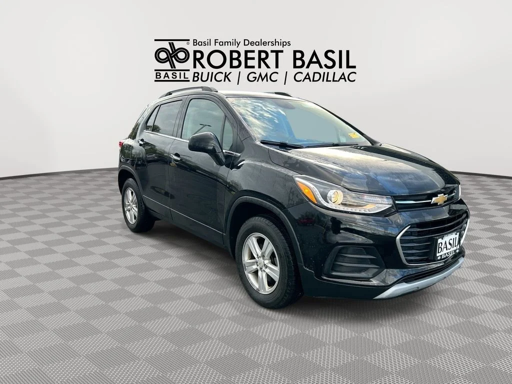 Used 2020 Chevrolet Trax LT with VIN KL7CJPSB7LB067265 for sale in Orchard Park, NY