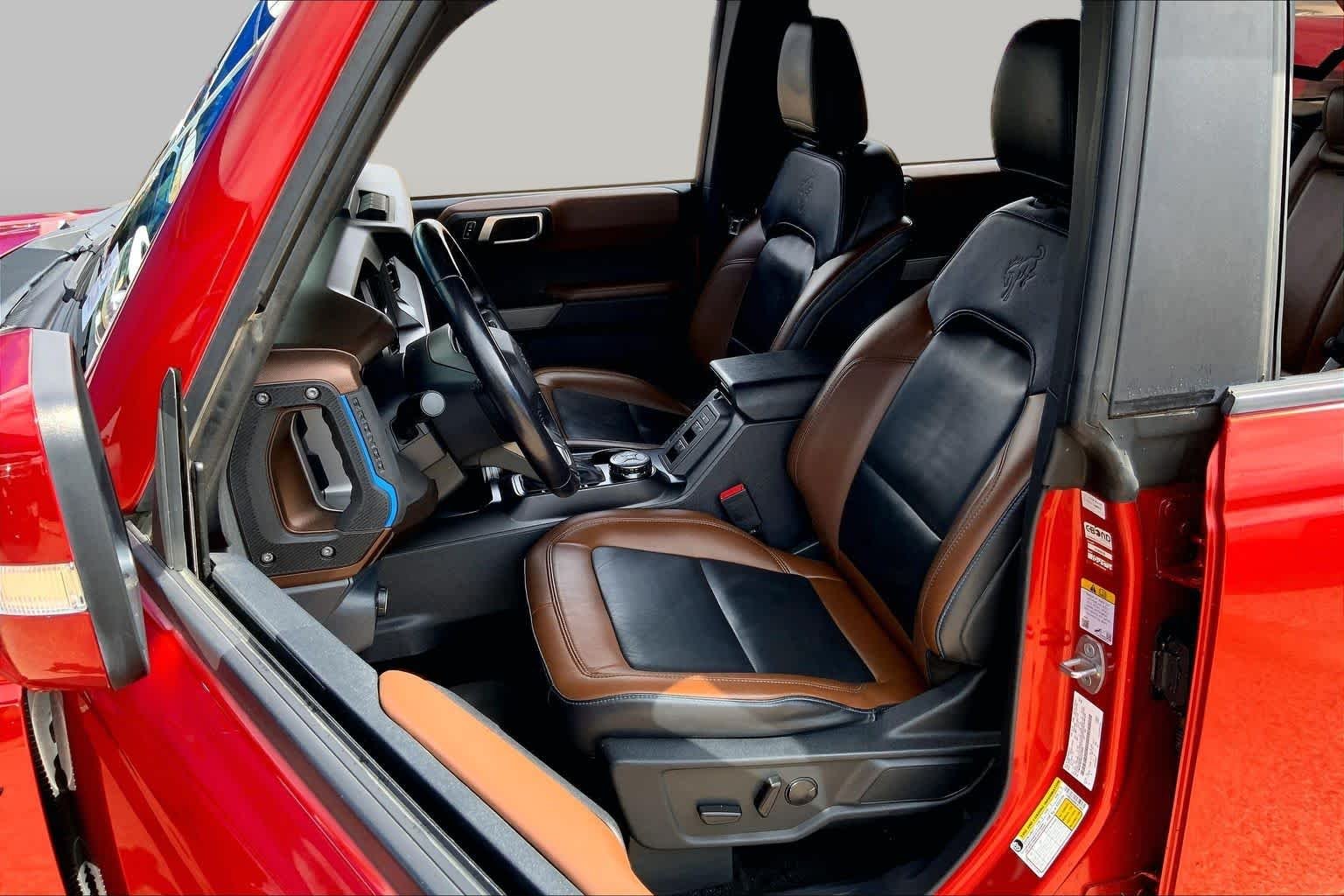 Used 2022 Hot Pepper Red Metallic Tinted Clearcoat Ford Outer Banks image 8