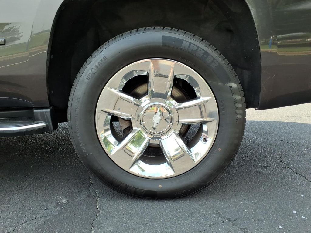 Used 2017 Tungsten Metallic Chevrolet Premier image 25