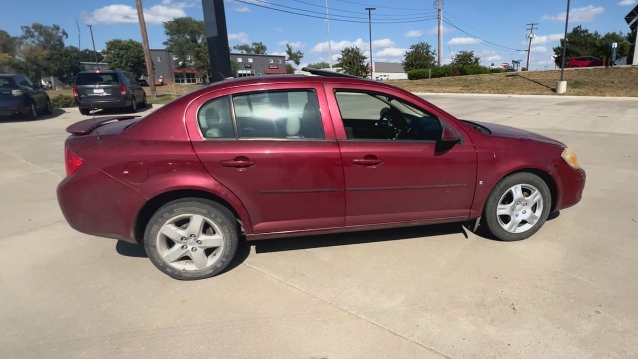 2008 Chevrolet Cobalt photo 2