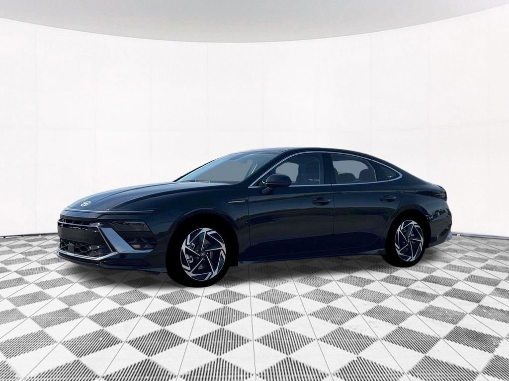 New 2026 Black Hyundai SEL Sport image 2