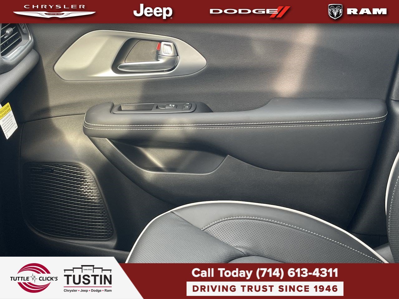 New 2026 Silver Mist Clear-Coat Exterior Paint Chrysler Limited image 21