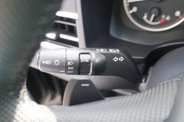 2025 Mitsubishi Outlander SE - Photo 29