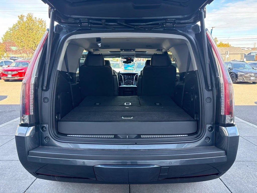 Used 2019 Gray Cadillac Premium Luxury image 33