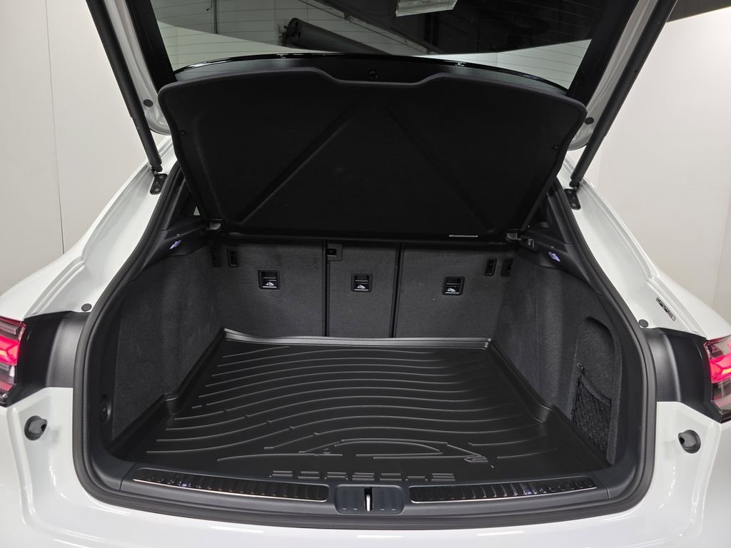 2025 Porsche Macan Base - Photo 25
