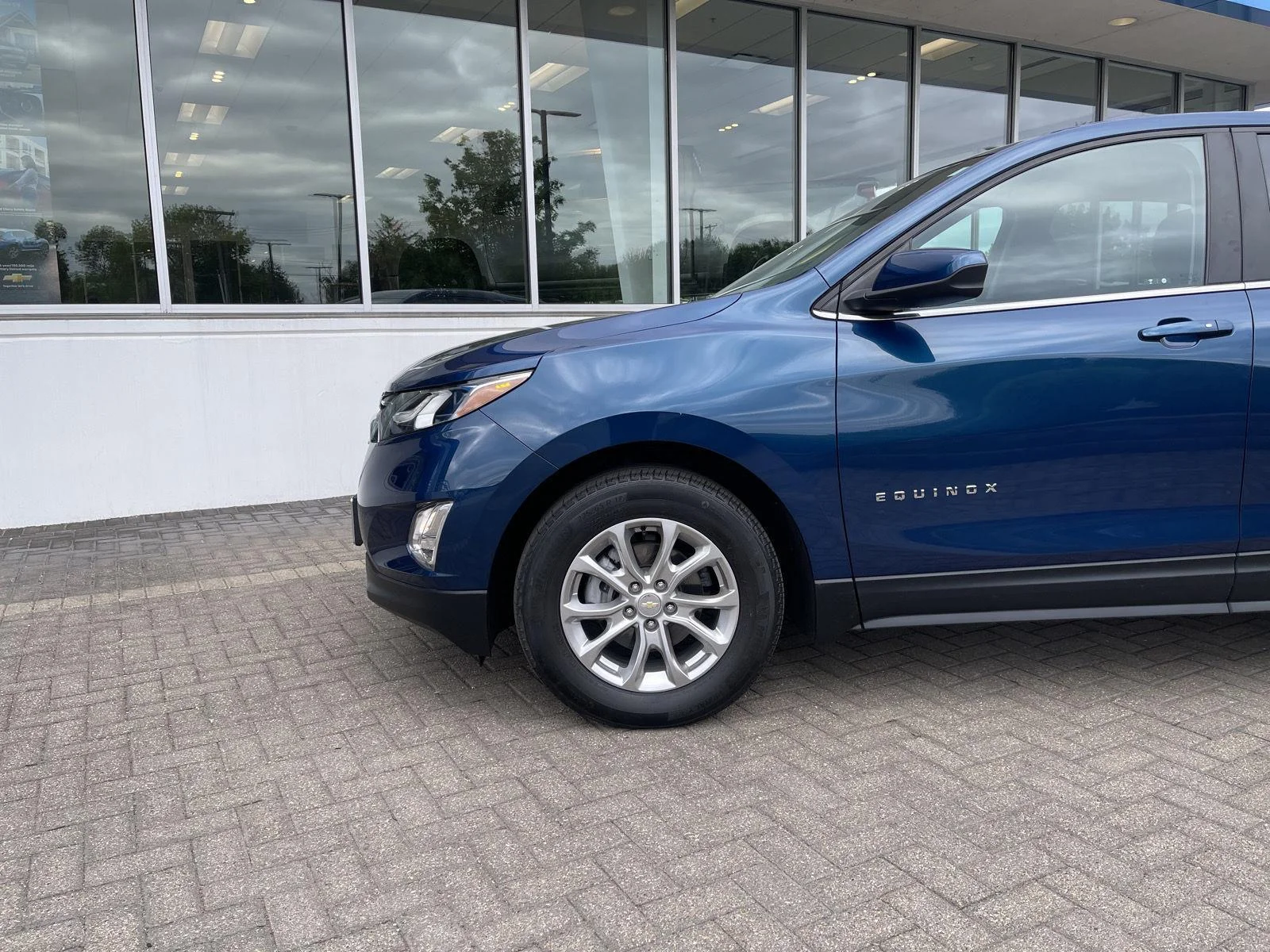Used 2021 PACIFIC BLUE METALLIC Chevrolet LT image 9