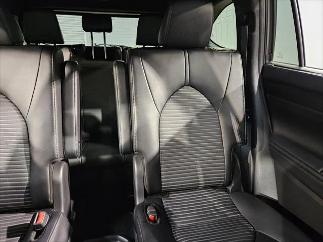 Certified Used 2025 MAGNETIC GRAY MET. Toyota  image 14