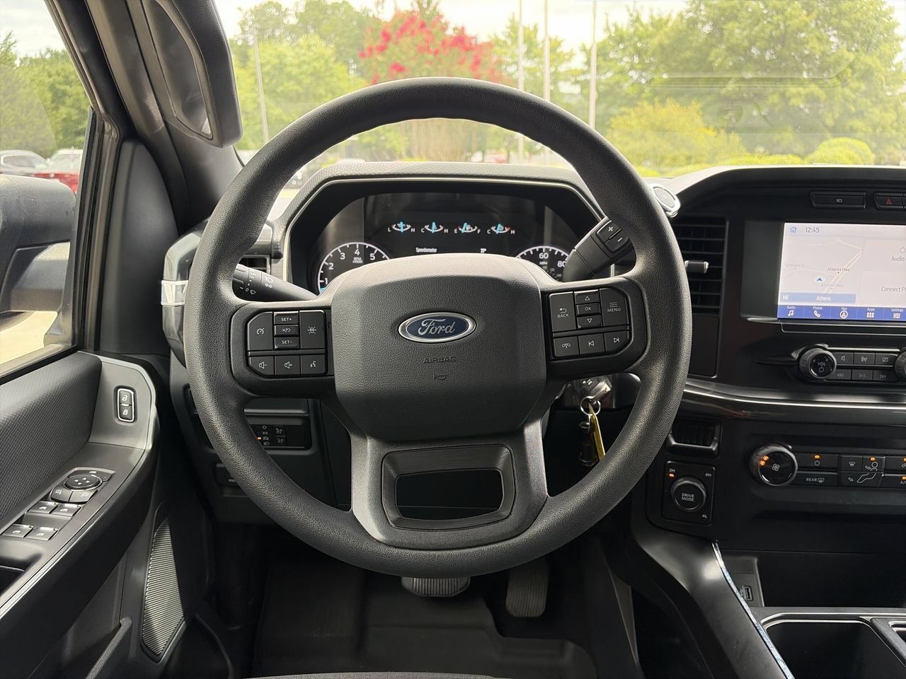 Used 2022 Agate Black Metallic Ford LARIAT image 20