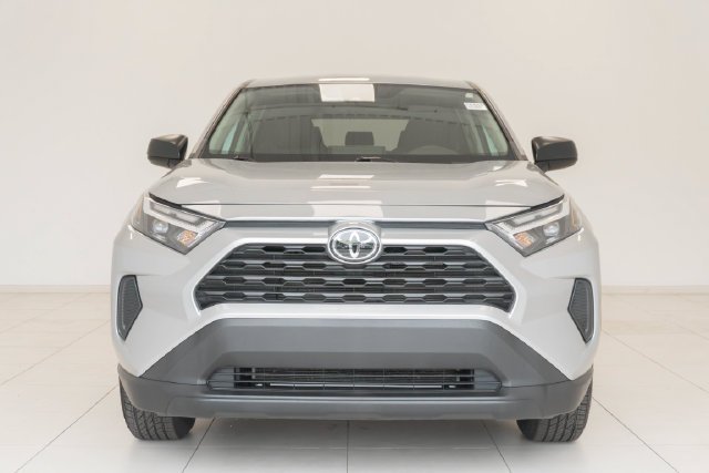 Used 2025 Silver Toyota LE image 21