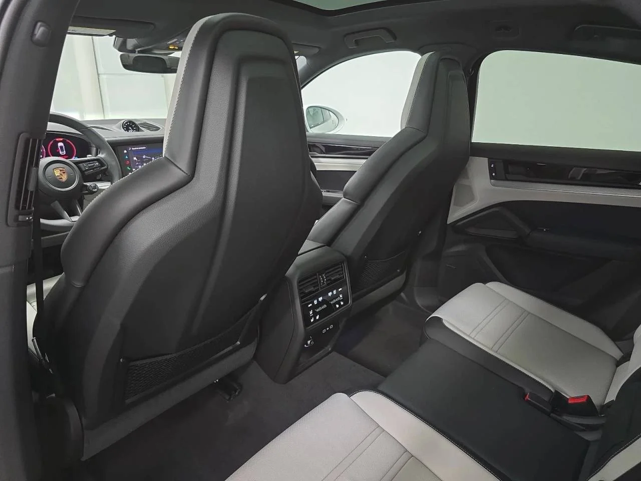 2026 Porsche Cayenne Coup Base - Photo 28