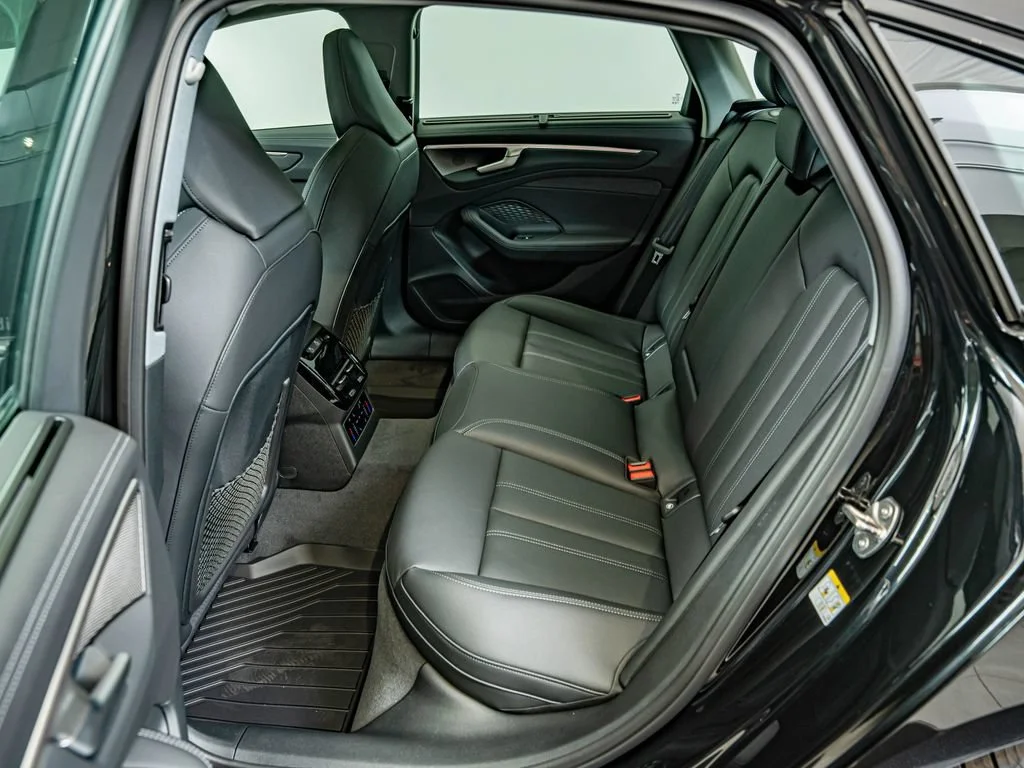 New 2026 Mythos Black Metallic Audi 3.0 Premium Plus image 32
