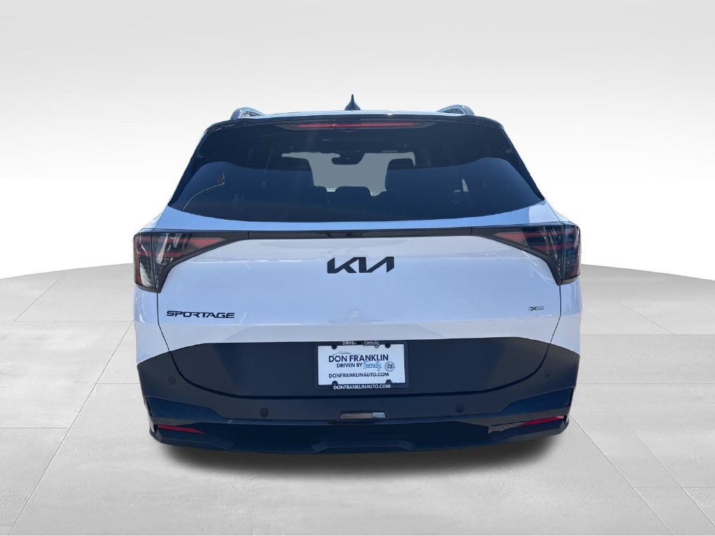 New 2027 White Kia X-Line image 4