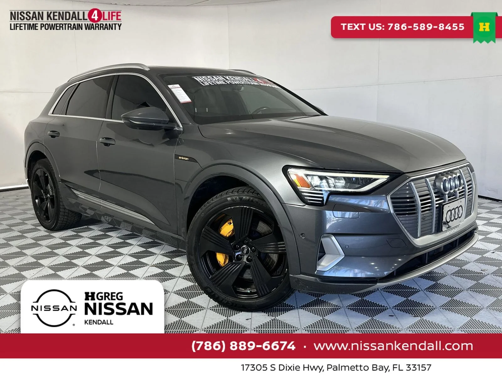 2019 Audi e-tron Prestige's photo