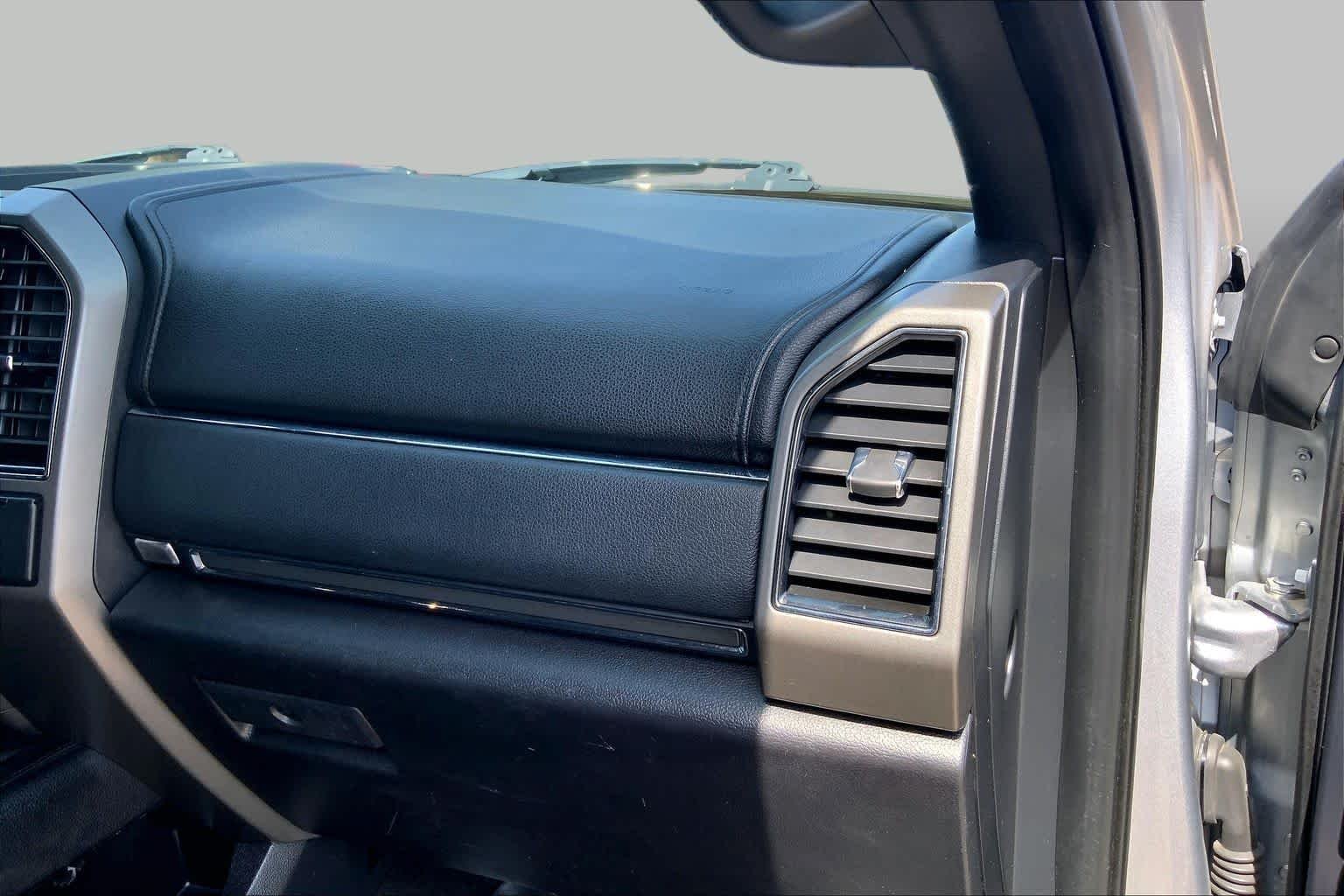 Used 2020 Iconic Silver Metallic Ford XLT image 19