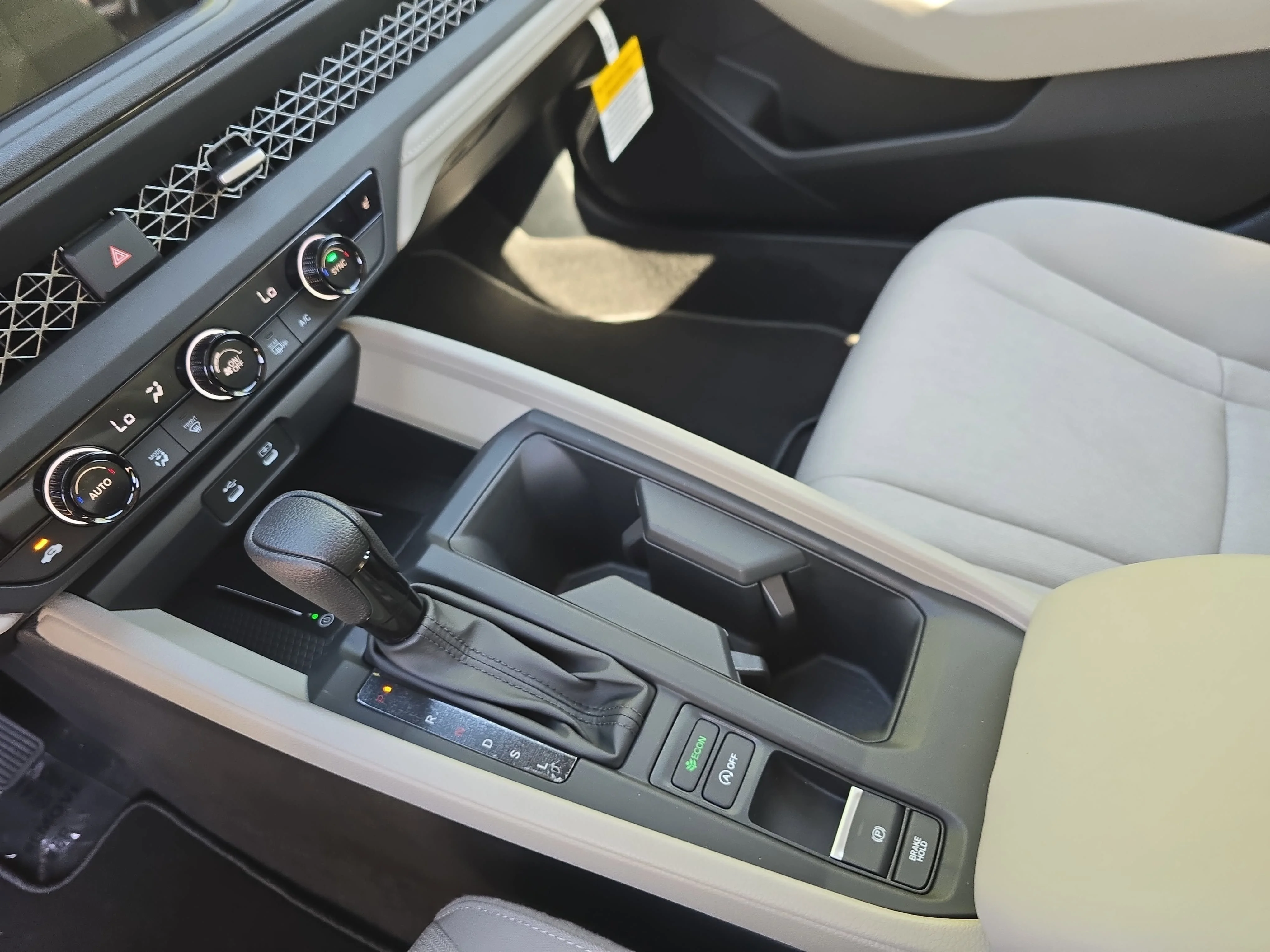 New 2026 Platinum White Pearl Honda SE image 22