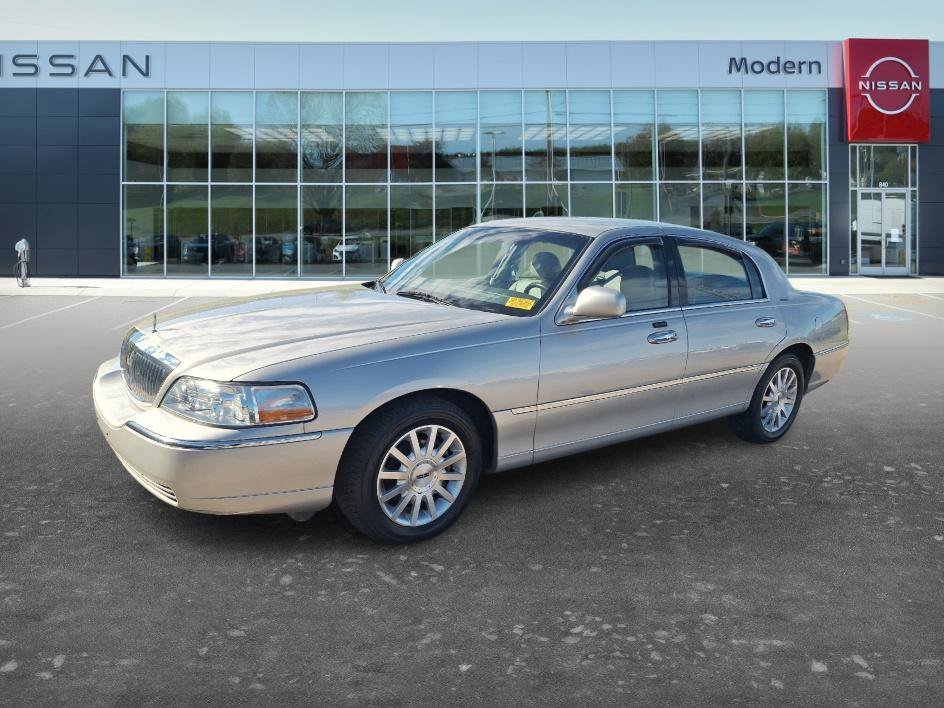 2007 Lincoln Town Car Signature