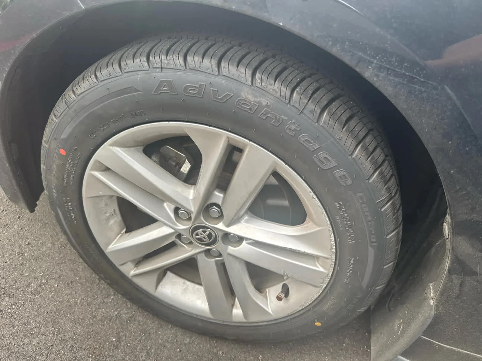Used 2022 Midnight Black Metallic Toyota SE image 6