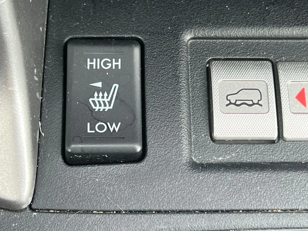 Used 2018 Blue Subaru 2.5i Premium image 28