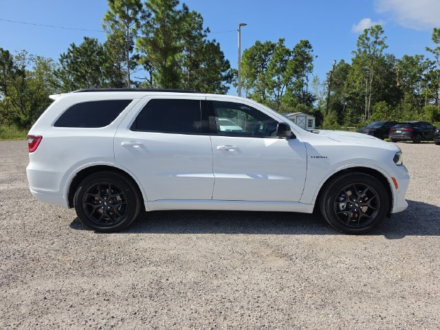 New 2027 White Knuckle Clear-Coat Exterior Paint Dodge GT HEMI image 3