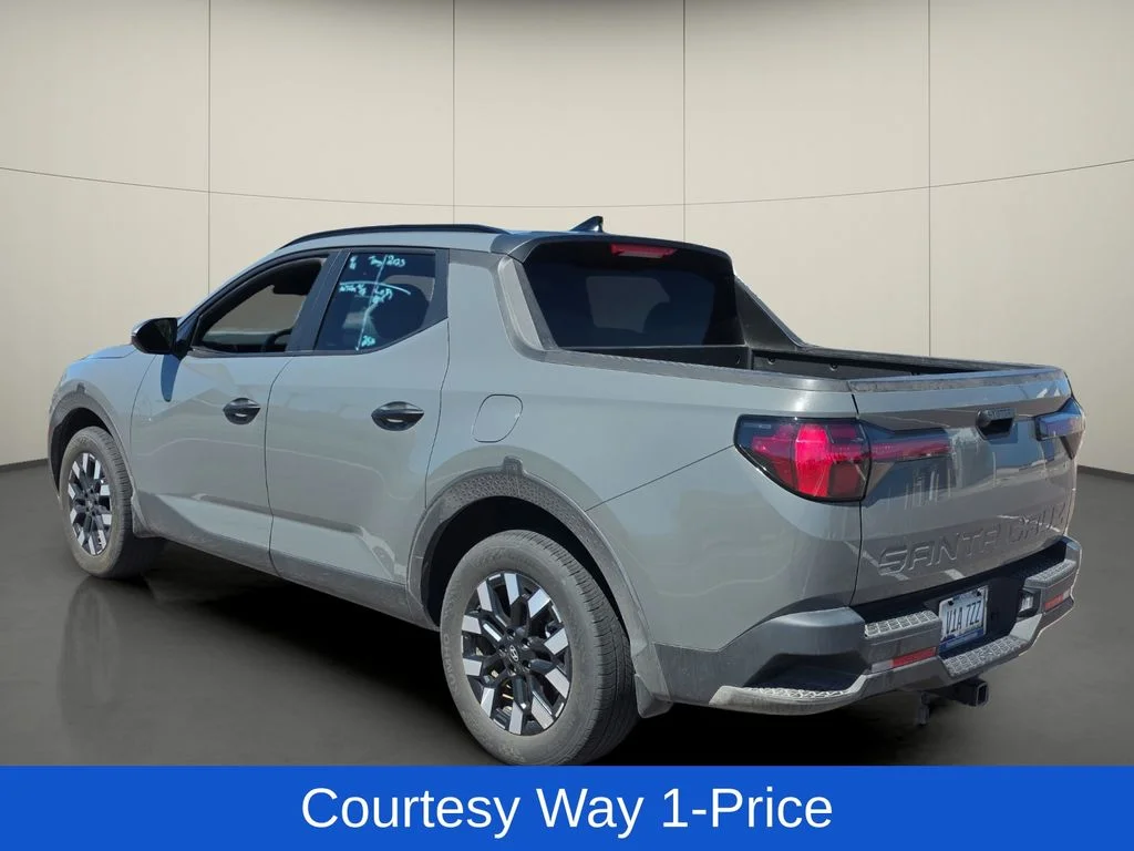 Used 2025 Gray Hyundai SEL image 6
