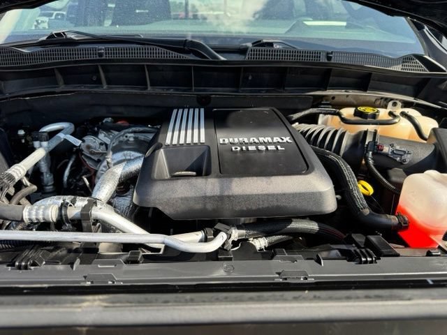 Used 2024 Onyx Black GMC AT4 image 30