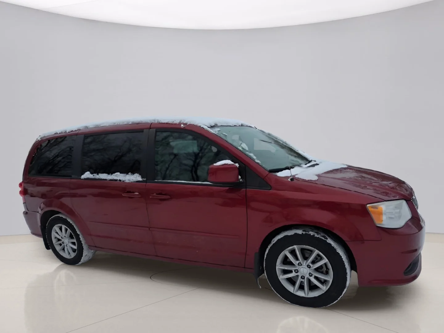 Used 2014 Red Dodge SXT image 2