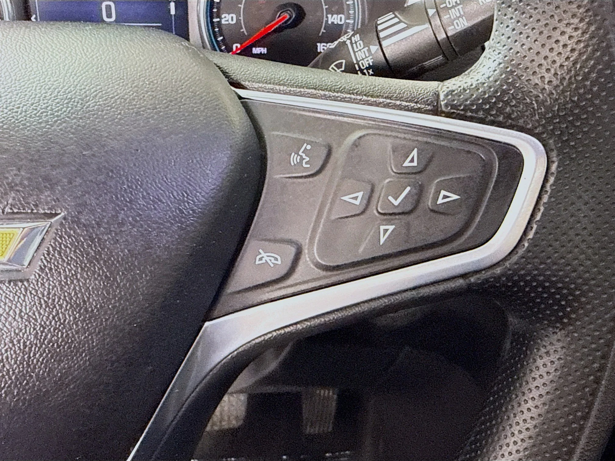 Used 2022 Silver Ice Metallic Chevrolet LT image 11