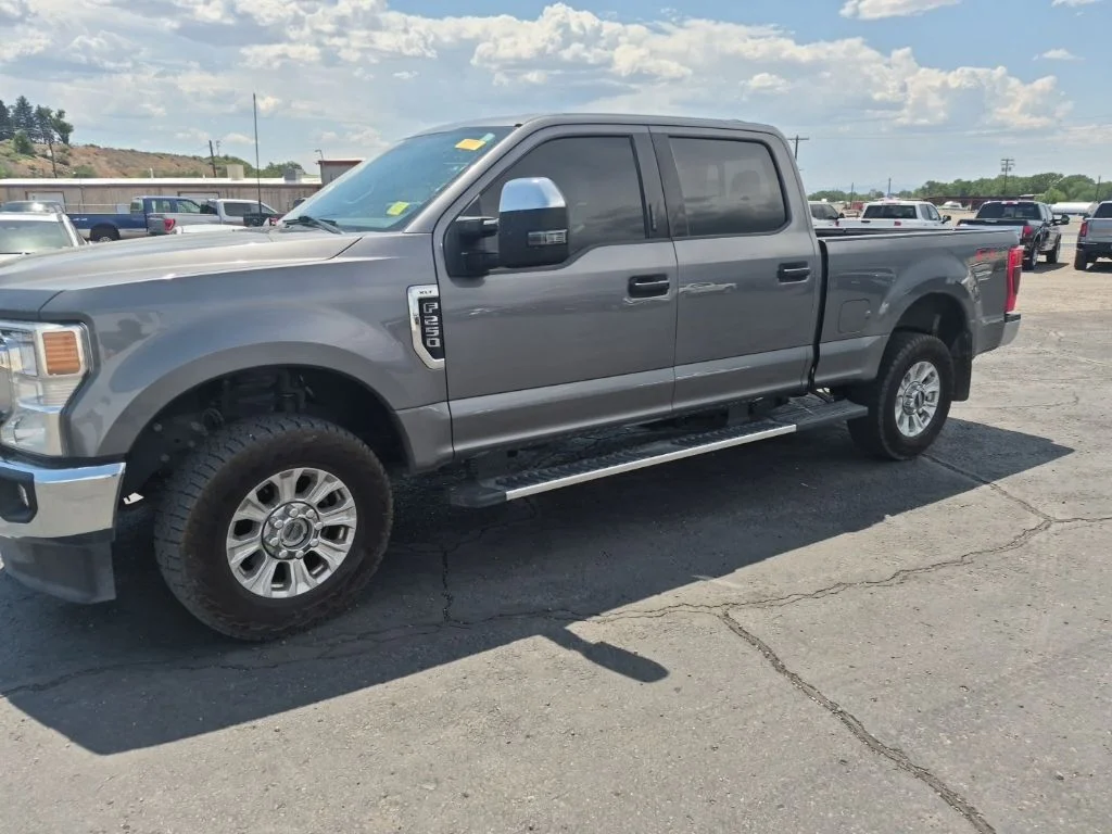 Used 2021 Gray Metallic Ford XLT image 4