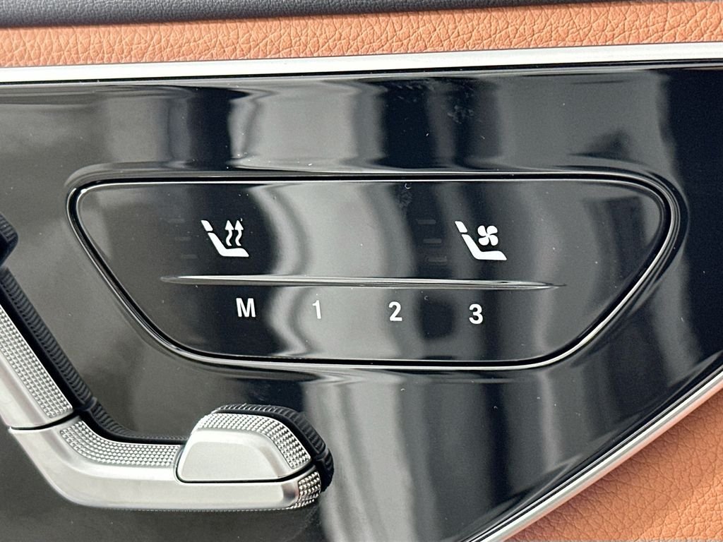 New 2026 Polar White Mercedes-Benz C 43 AMG® image 21