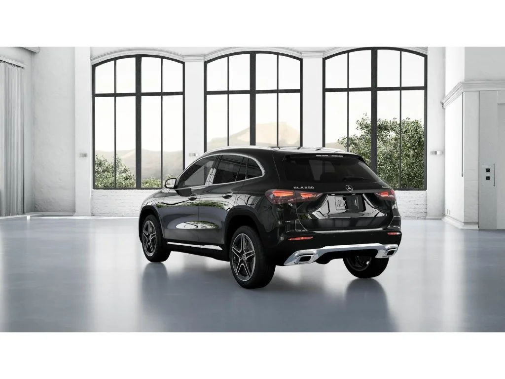 New 2027 Black Mercedes-Benz GLA 250 image 28
