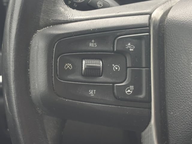 Used 2022 White Frost Tricoat GMC Denali image 11
