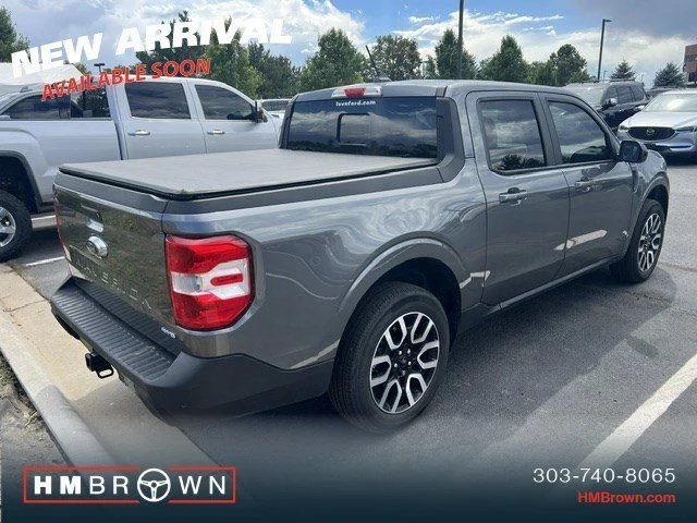 Used 2024 Gray Metallic Ford Lariat image 4