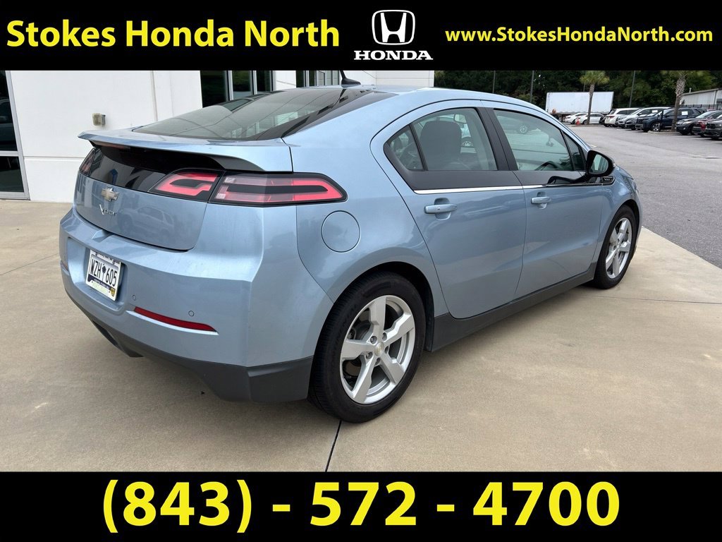 Used 2013 Silver Chevrolet Base image 6
